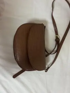 LOWRYS FARM クロコ型押し ショルダーバッグ ブラウン