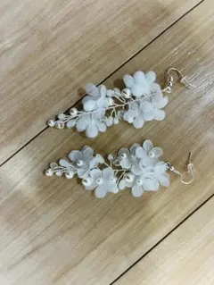 ホワイト フラワー パール ピアス ロング 結婚式 パーティ
