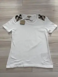 バーバリー　半袖Tシャツ　ホワイト　Mのサムネイル
