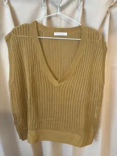 マスタード ニット