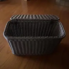 蓋付き　ラタンバスケット
