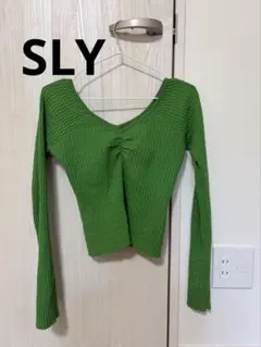 SLY 緑トップス