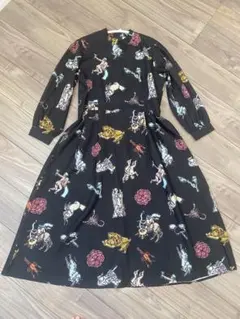 星座　動物と花のプリント長袖シャツワンピース