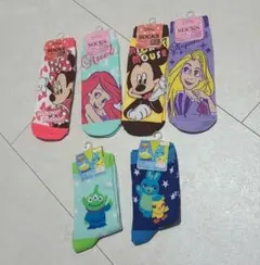 新品未使用　ディズニー靴下