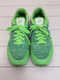 Nike Air Max 蛍光グリーンスニーカー