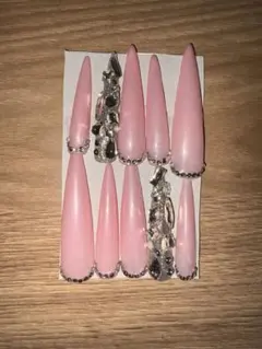 ロングネイルチップ　ギャル　清楚　ストーン