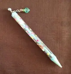 Item thumbnail for item 7801aebb-7c69-47ad-b1ce-701f856896fb