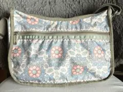LeSportsac レスポートサック 花柄 クラシックホーボー 美品のサムネイル