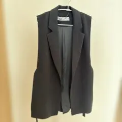 ZARA テーラードベスト ジレ ブラック サイドリング　綺麗め　カジュアル