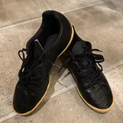 MONARCIDA NEO ブラック/ゴールド サッカーシューズ