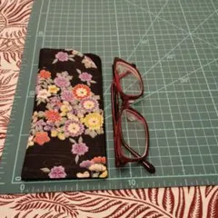 322 ハンドメイド　メガネケース 和柄の花柄