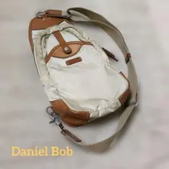 Daniel&Bob ボディバッグ ベージュ レザーのサムネイル