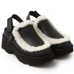 UGG W ESMEE LEATHER CLOGニューハイツエスミークロッグのサムネイル