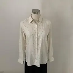 UNIQLOクリーム色小花柄長袖シャツＳサイズ