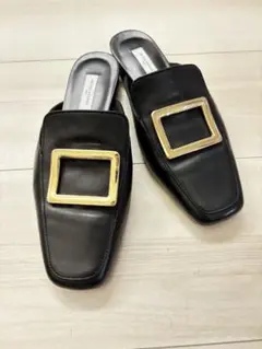 UNITED ARROWS ブラックミュール ゴールドバックル【23cm】のサムネイル