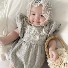 新品未使用 ciel de bébé ホワイトロンパースとボンネット セット 