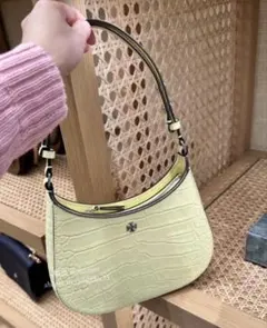 2025年最新】トリーバーチ 財布 二つ折り イエロー 新品の人気アイテム