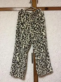 SHEIN レオパードパンツ