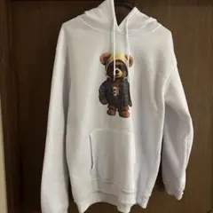 クマプリント ホワイトパーカー