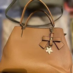 レディースのハンドバック