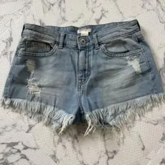 H&M フリンジ付きデニムショートパンツライトブルー