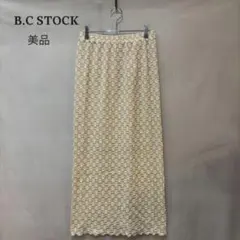 美品 B.C STOCK ベーセーストック フラワーストレートスカート ベージュのサムネイル