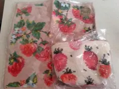 フェイラータオルとミニポーチ