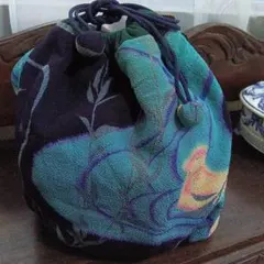 作家もの 古布 小鳥柄 手縫い 大きめ巾着袋　アンティーク 着物リメイク