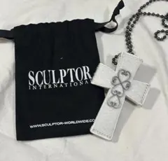 SCULPTOR Cross Hair On Strap Wallet