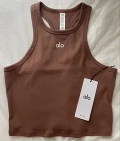 新品未使用】ALO yoga半袖Tシャツ Gravel グラベル Sサイズ - メルカリ