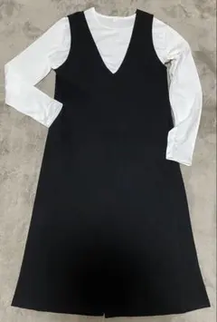 ブラッシュドジャージージャンパースカート　ユニクロ　ブラック Mサイズ