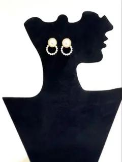 パールとビーズのフープピアス