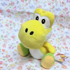 スーパーマリオ　きいろヨッシー ぬいぐるみ　タグ付き