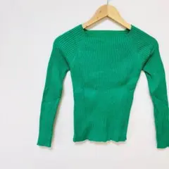 【グレイル】スクエアネックリブニットトップス　M　緑グリーン　差し色　ぴったり