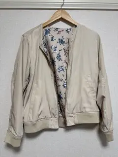 【お花見に着れる！ほぼ新品！】リバーシブルジャケットのサムネイル