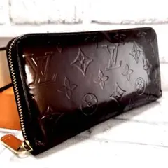 ルイヴィトン ヴェルニ アマラント ジッピーウォレット モノグラムM93522