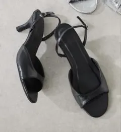 PAPILLONNER/パピヨネ ラウンドサンダル 黒　S sizeのサムネイル