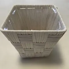 ホワイト編込みバスケット（ビニールインナー付） 鉢カバー　フラワーアレンジメント