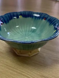 Item thumbnail for item 05008729-5eb2-48df-8f93-11e0146f1228