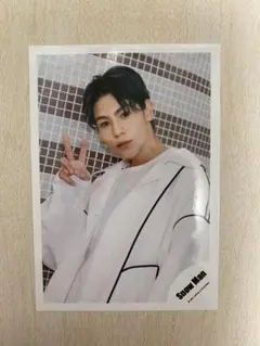 Item thumbnail for item db2eb8b3-af68-483e-9ba7-1bf9d956de8c