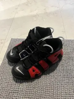 モアテン スニーカー