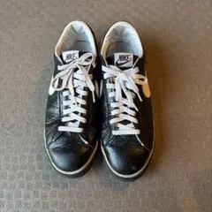 Nike ブラック/ホワイト スニーカー