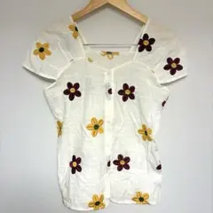 ゴージ　大きなお花の総柄刺繍　フォークロア調　昭和レトロ　コットン半袖　涼しいのサムネイル