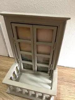 【新品】サリュ　バルコニー型フォトフレーム　窓　ベージュ