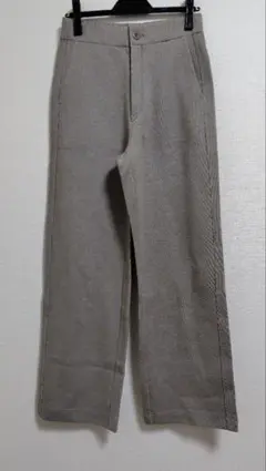 UNIQLOU　ユニクロU　ジャージーリラックスストレートパンツ　ベージュ　M