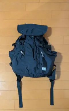 BENETTON ブラック 黒 ナイロンリュック