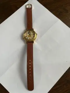 ミッキーマウス クォーツ腕時計 ゴールド