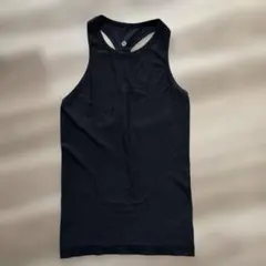 値下げlululemon レディース ヨガウェア タンクトップ ブラックMのサムネイル