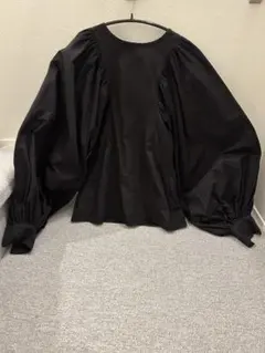 SEEALL /UNITED ARROWSセレクトブラックギャザースリーブシャツ