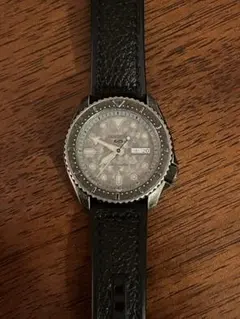 SEIKO 5 SPORTS AUTOMATIC 自動巻腕時計　アナロググレー
